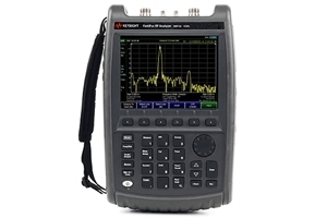 FieldFox 핸드형 네트워크 분석기<br>30 kHz ~ 50 GHz